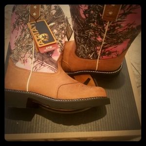 Ariat Babyfat boots